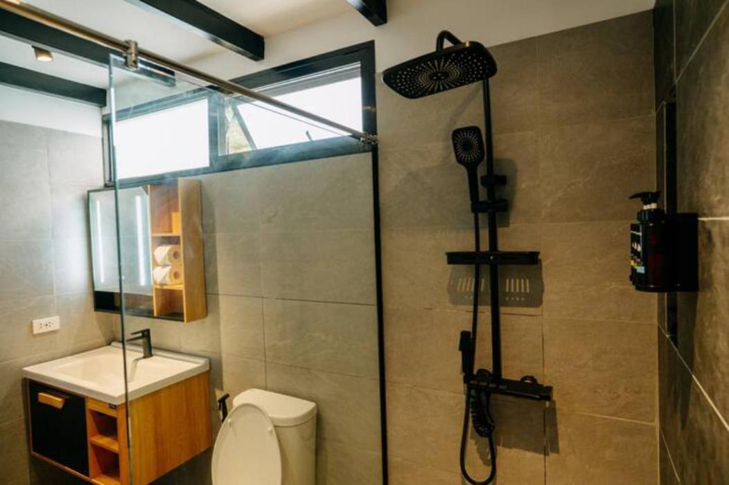Grey Rock Mountain Cabin W/ Jacuzzi Balamban Bagian luar foto